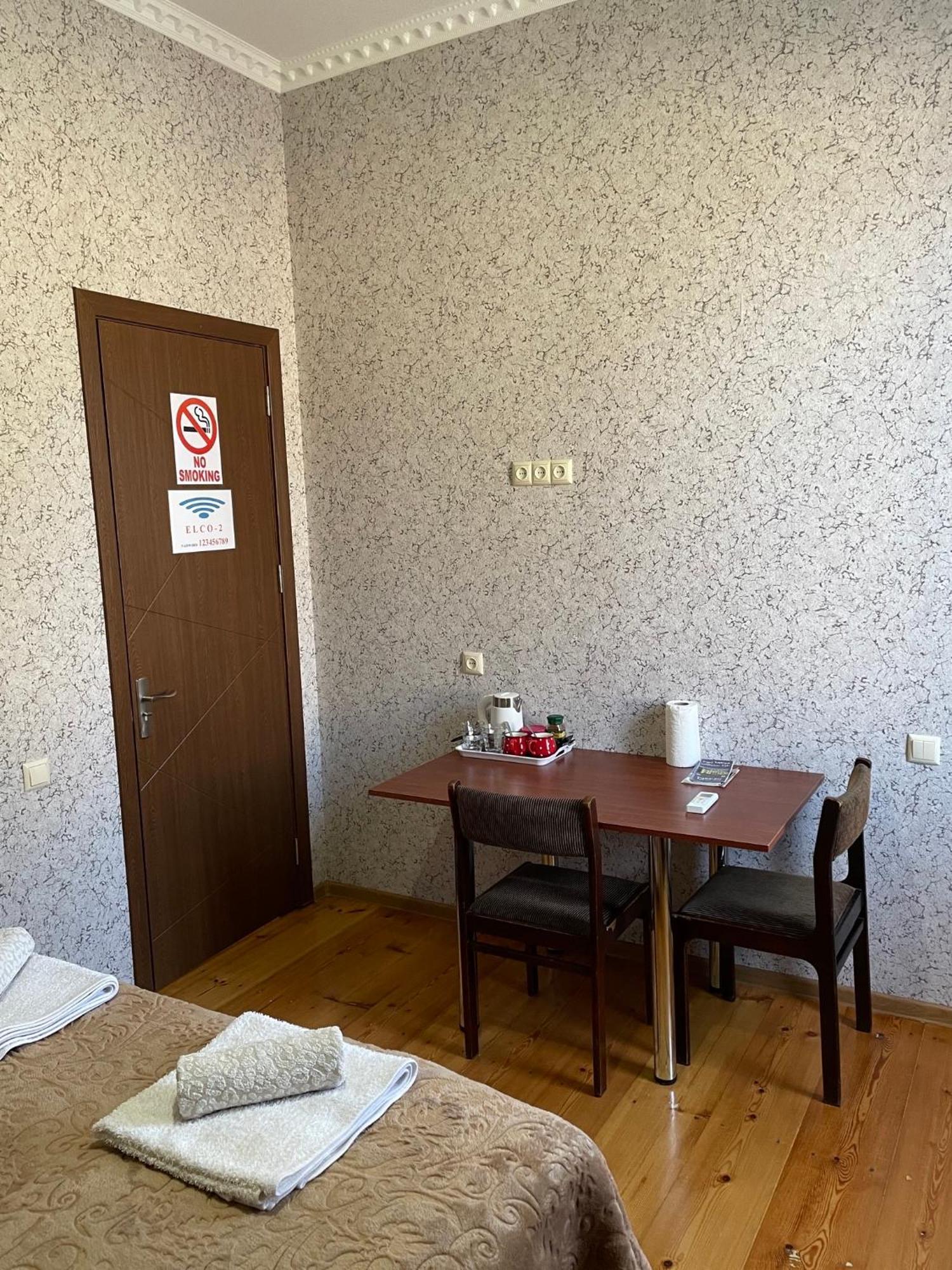 Elco Hotel Zugdidi Bagian luar foto