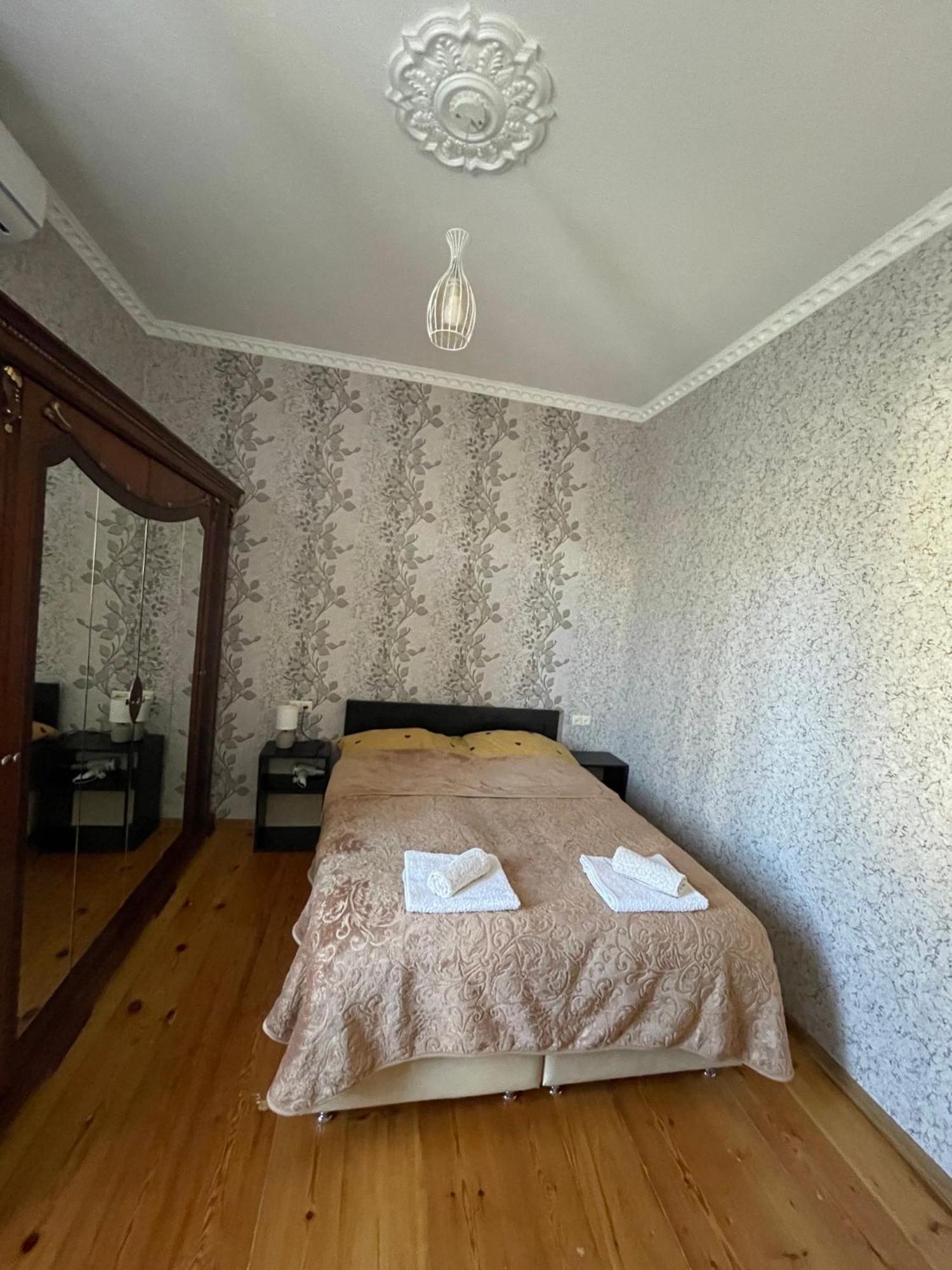 Elco Hotel Zugdidi Bagian luar foto