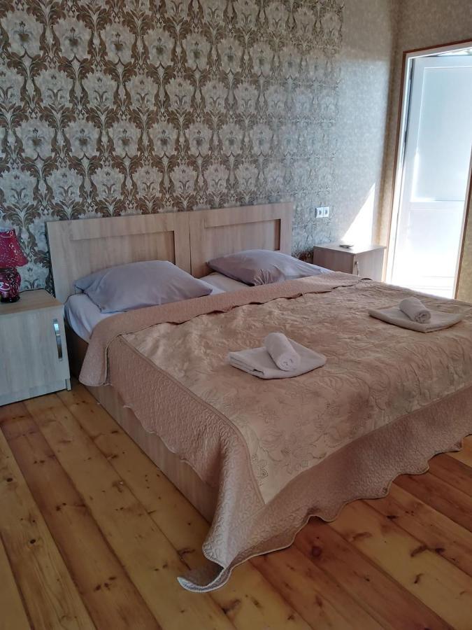 Elco Hotel Zugdidi Bagian luar foto